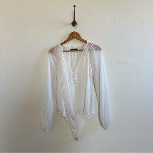 Abercrombie and Fitch white bodysuit with sheer longsleeves- M